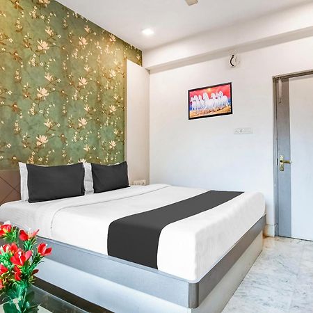 Hotel O Tagore Park Kolkata Bagian luar foto