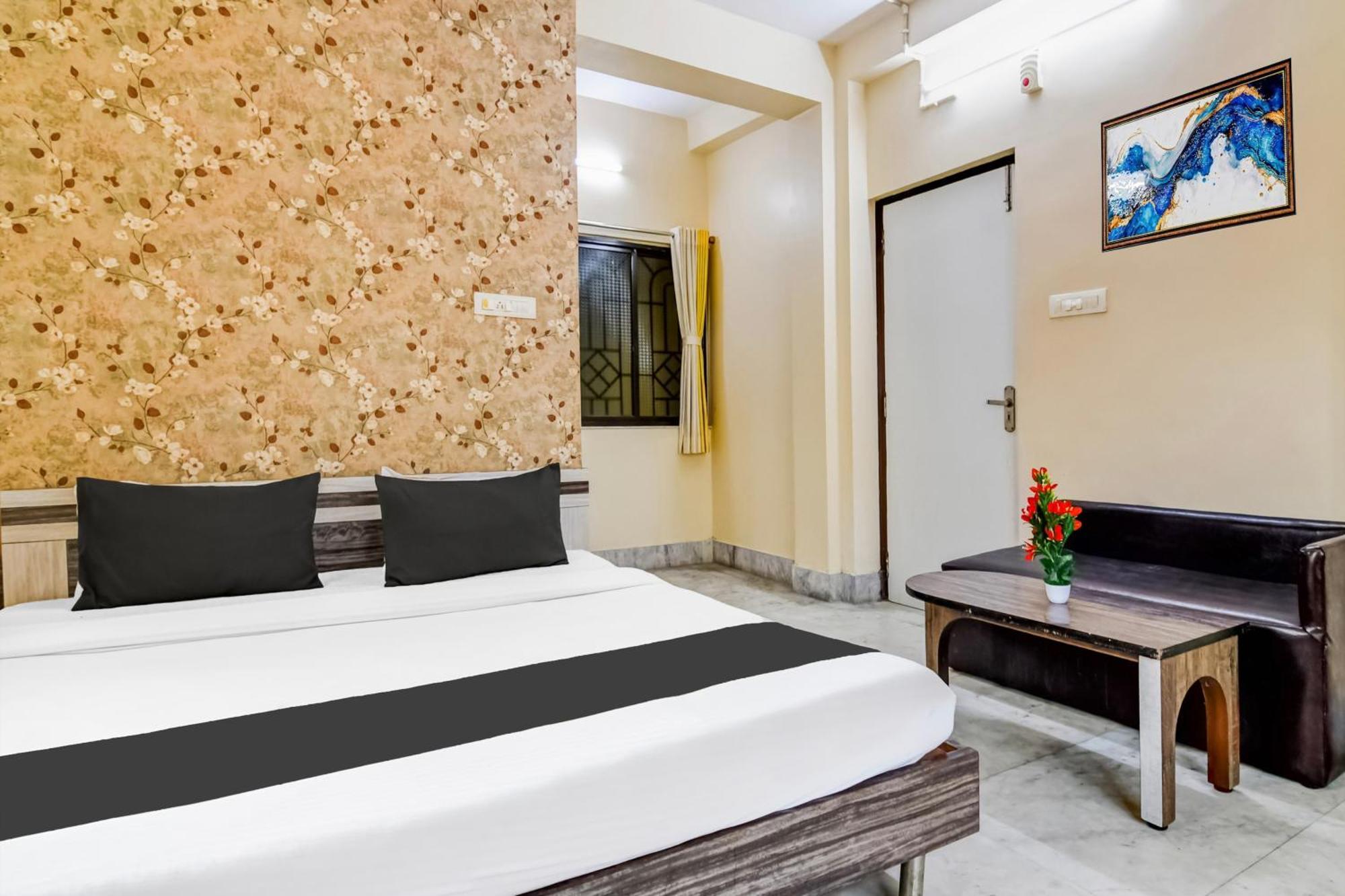Hotel O Tagore Park Kolkata Bagian luar foto